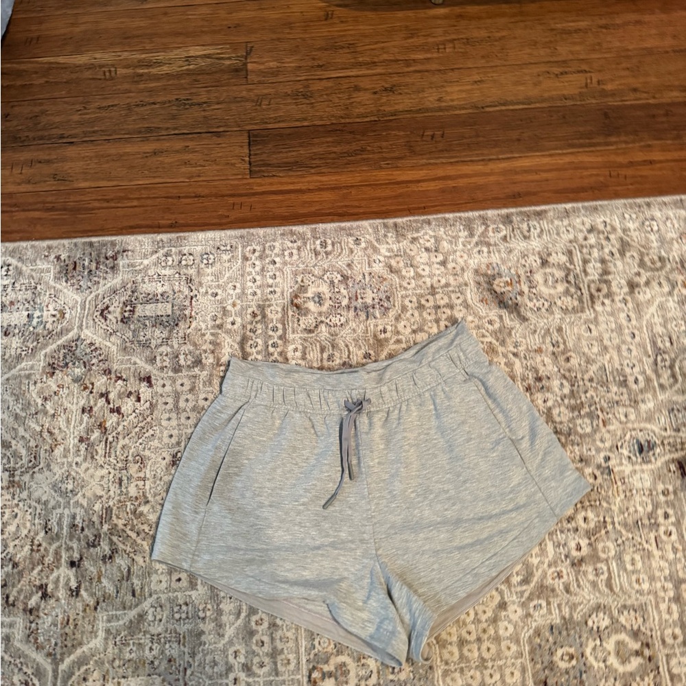 Lululemon Inner Glow High Rise Short - Picture 2 of 6